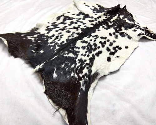 高級ブランド用の毛皮 ダブルフェイスのヤギ毛皮（シアリング）1枚革 x2枚 3553d6aaa78f1cd0437f17006f1b07