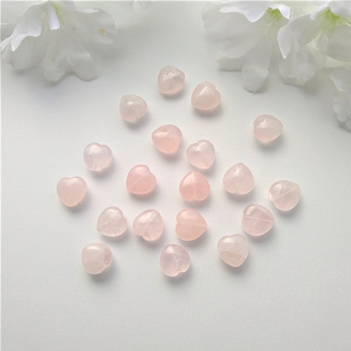ローズクォーツ　多宝塔　天然石　希少品 1.3Kgパワーストーン 天然石 ローズクォーツ ハート 置物[T457-4028]