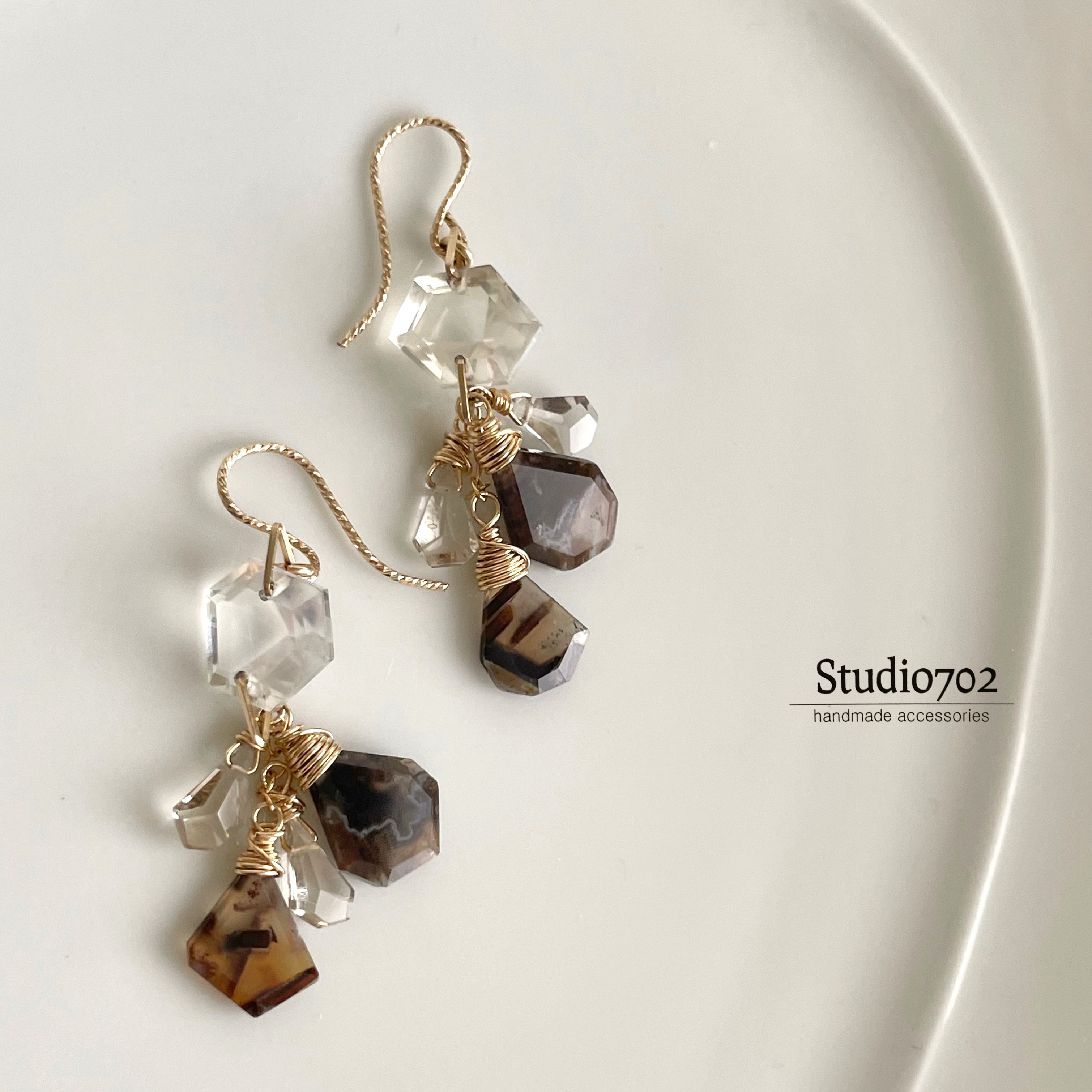 14kgfクリスタル×マザーオプパール・ターキッシュアゲートのピアス 4,814円