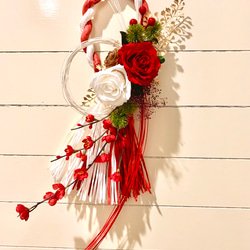 紅白しめ縄飾り＊大輪薔薇のプリザーブドフラワー 1枚目の画像