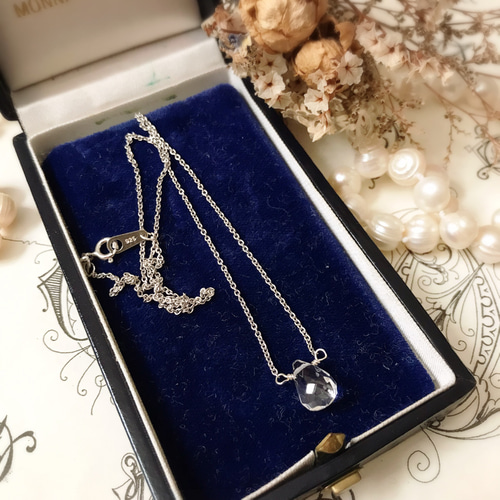 4月誕生石】シルバー・水晶の1粒ネックレス《上品・華奢・天然石
