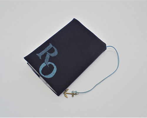 イニシャル文庫本・ 小型中型聖書・讃美歌・歌はともだち・こどもさん