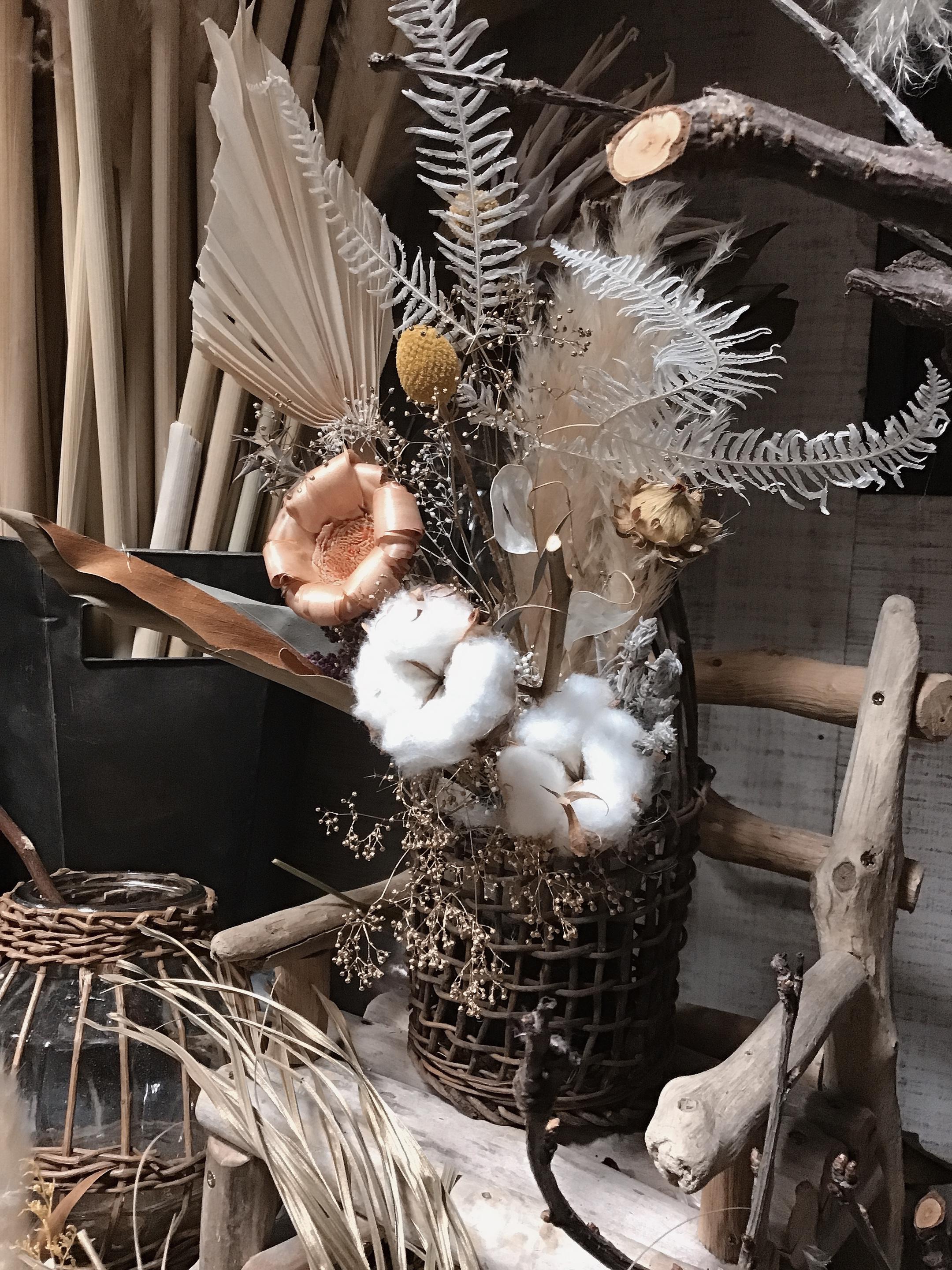 『お正月ハンドメイド2024』❤︎古風な和風籠にドライフラワーアレンジ❤︎壁にも置いても素敵インテリア❤︎