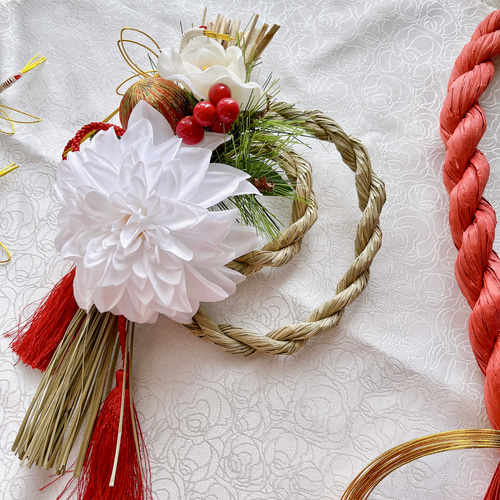 即日配送】純白の正月飾り しめ縄飾り しめ縄リース 2024 玄関