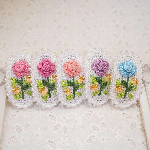 かぎ針編み クラシカルなバラのヘアピン(全5色)  ヘアアクセサリー/バレッタ 1枚目の画像