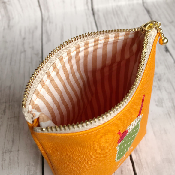 クリームソーダ&プリン！ポーチ【オレンジ】 3枚目の画像