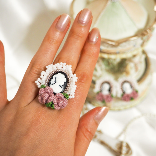 かぎ針編み レトロなカメオのイヤリング・ピアス 指輪・リング zagara