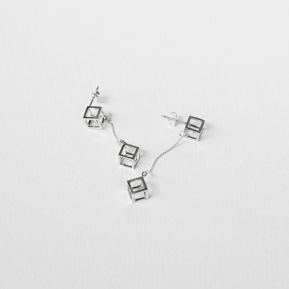 シンプルピアス Korozen（こうろぜん）Mini Cube シルバーピアス Silver Silver925 9枚目の画像