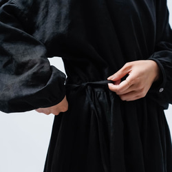 [wafu] [亞麻洋裝] 腰部襯衫點袖洋裝/黑色 a012i-bck1 第15張的照片