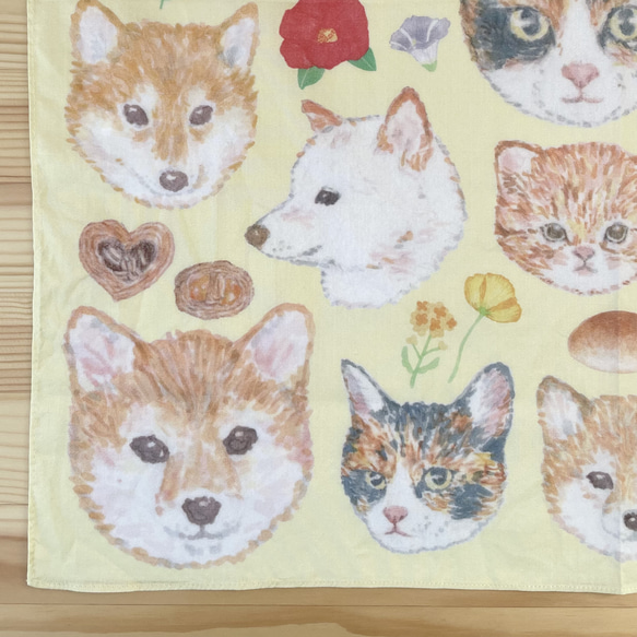 ハンカチ　猫と犬と花とパン 6枚目の画像