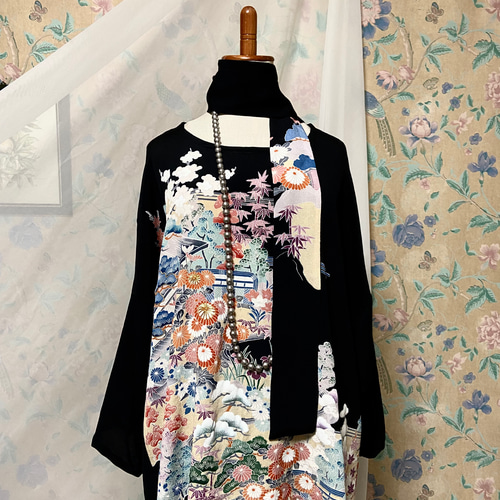 百花繚乱 黒留袖 長曽トップス 着物リメイク ハンドメイド 百花繚乱 黒留袖 長曽トップス 着物リメイク ハンドメイド