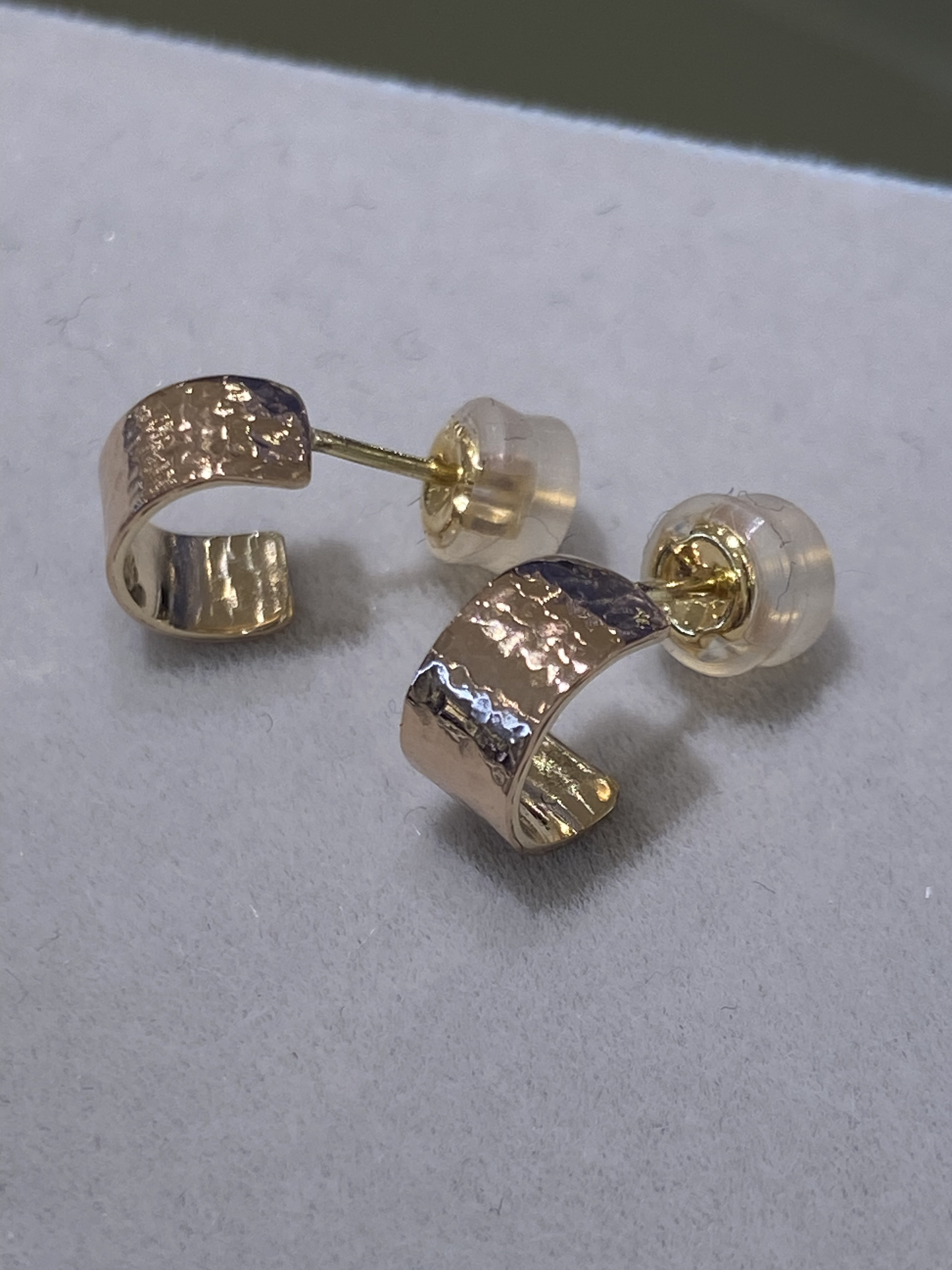 d-NHディーエヌエイチ -sabbia-  ピアス（ペア） [K18 × K10] #7638　鎚目