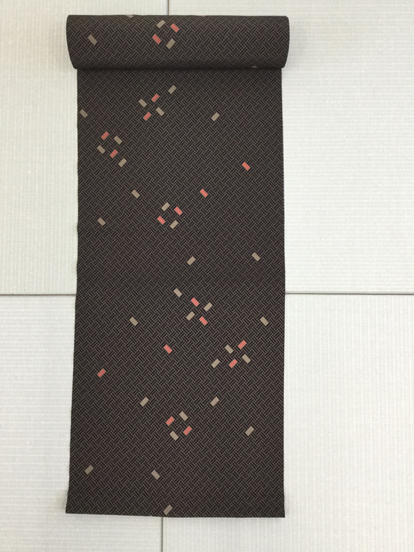 【洗える着物】袷｜単衣｜選べるＳ・Ｍ・Ｌ｜自分好みにお仕立て　◇ブラックの網代模様◇ 