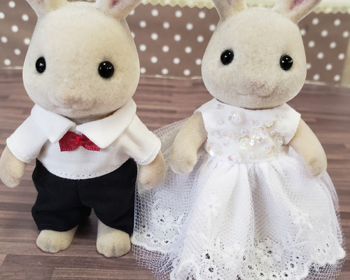 【お取り置き】　シルバニア　ウェディングドレス　教会　ウェディング　お洋服 ハンドメイド シルバニアファミリー ペア大人服 ウェディング風