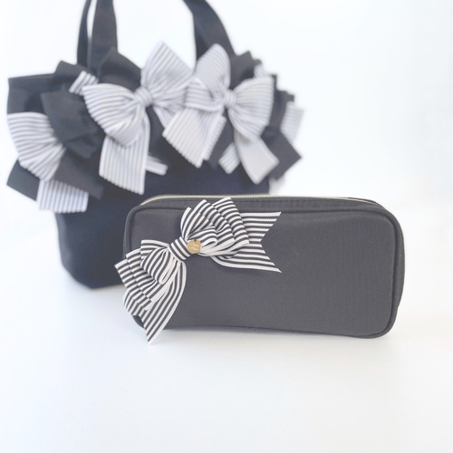 ハンドメイドポーチ　リボンゴムオーダー リボンポーチ♦︎ストライプリボン♦︎小物収納♦︎コスメポーチ