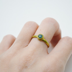 簡單小石系列-綠東菱玉‧黃銅開放戒圍戒指(隨機一個) 第8張的照片