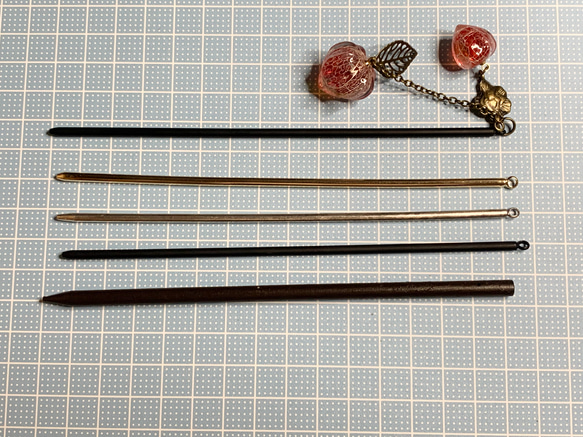 （仮価格にしてあります）鬼灯レジンのかんざし 4枚目の画像