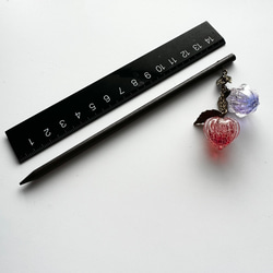 （仮価格にしてあります）鬼灯レジンのかんざし 14枚目の画像