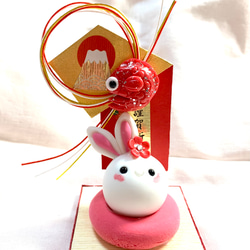 ひなた♡様お取置きです。レジンヘアゴム お正月 卯年 うさぎちゃんNo.817 ひなた♡様お取置きです。レジンヘアゴム お正月 卯年 うさぎちゃんNo.817