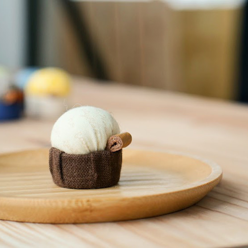 選べるカラー】ミニピンクッション その他雑貨 chise 通販