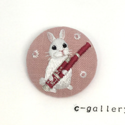 ❁hAnafany❁(専用)くるみボタン　鳥刺繍　ブローチ ハンドメイド 刺繍ブローチ 「幸せの青い鳥」 くるみボタン 鳥