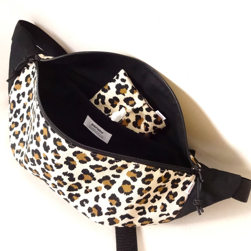 楽天市場】2020AW/Supreme/シュプリーム/Leopard Neck Pouch