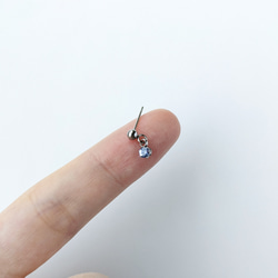 【特集・メルマガ掲載作品】宝石質 【AAA】3mm タンザナイトの1粒ピアス / イヤリング 12月誕生石 揺れるタイプ 5枚目の画像