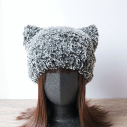 ふわっと軽いモヘアの猫耳ニット帽＊グレー＊ ニット帽・ビーニー