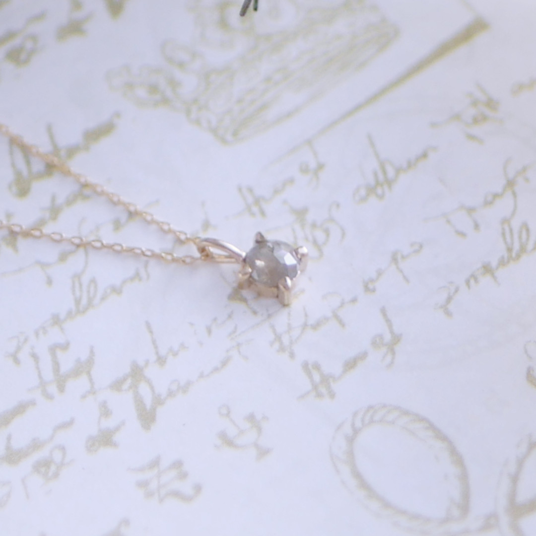 【10K】ナチュラルダイヤモンドのネックレス