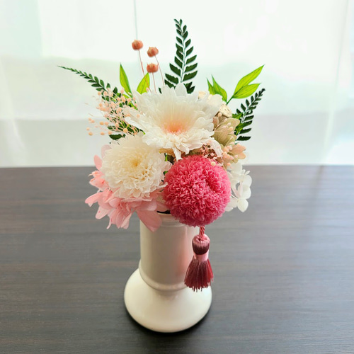 仏花一対 菊をベースにして心をこめて制作 きれいな状態で長持ち ホワイト・ピンク 仏花 大きいサイズ 花器付 30cm プリザーブドフラワー ホワイト