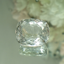 ルチルイントパーズ レインボー  11.3ct　⭐1904  天然石　ルース 1枚目の画像