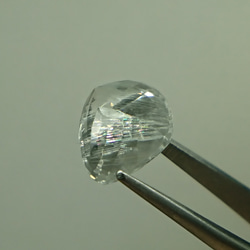 ルチルイントパーズ レインボー  11.3ct　⭐1904  天然石　ルース 5枚目の画像