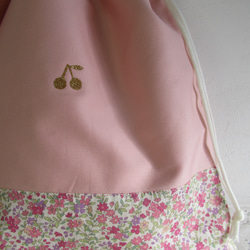 ピンクの花柄3　お弁当袋　リボン刺繍　さくらんぼ 4枚目の画像