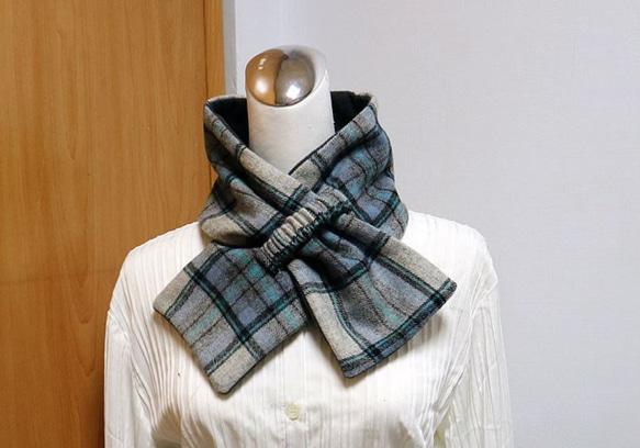 調節可能なショートスカーフ、暖かいスカーフ、両面、2色、大人にも子供にも適しています。 2枚目の画像