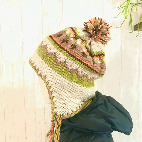 受注制作】耳あて付ニット帽(男性サイズ)⁂ベージュ系⁂ ニット 受注制作】耳あて付ニット帽(男性サイズ)⁂ベージュ系⁂ ニット
