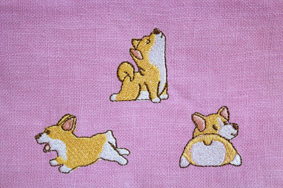 コーギー犬の表情が可愛い刺繡麻素材ポーチ　両面刺繡 3枚目の画像