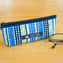 【Creema Limited新年福袋】手工編織斯堪的納維亞條紋方形手提包眼鏡盒套裝（藍色） 第3張的照片
