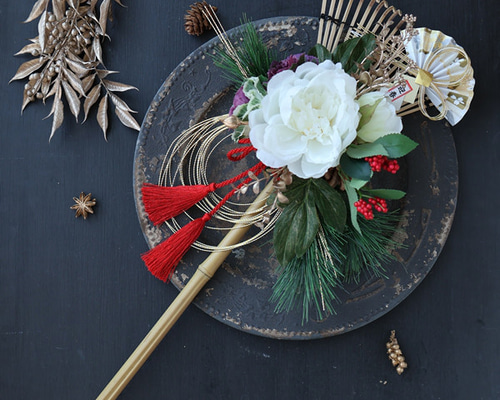 芍薬と葉牡丹の熊手お飾り＊松 葉牡丹 芍薬 お正月飾り しめ縄