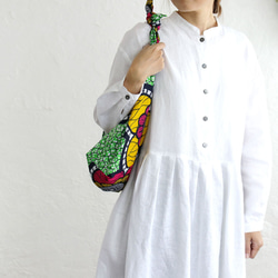 alinのあづま袋 L 65cm エコバッグに アフリカンバティックあずま袋 マチ付き （大花/グリーン） 2枚目の画像