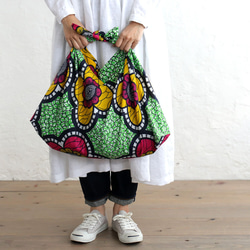 alinのあづま袋 L 65cm エコバッグに アフリカンバティックあずま袋 マチ付き （大花/グリーン） 4枚目の画像