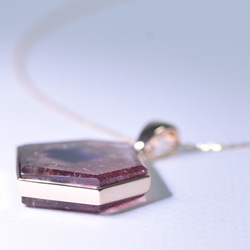 Red Geothite in Amethyst Quartz_19.50ct/k18PG Necklace 3枚目の画像