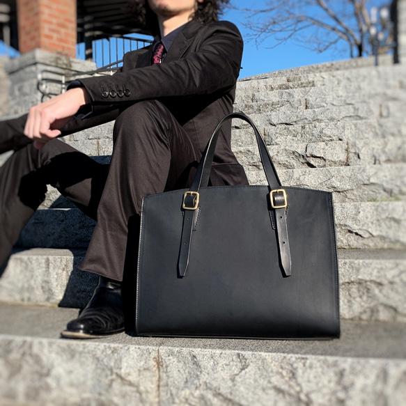 Crossroads 16 2025 tote