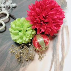 ハレの日の髪飾り＊　選べるタッセル  アーティフィシャルフラワー　卒業式　成人式　正月　かすみ草　成人式用髪飾り　 7枚目の画像