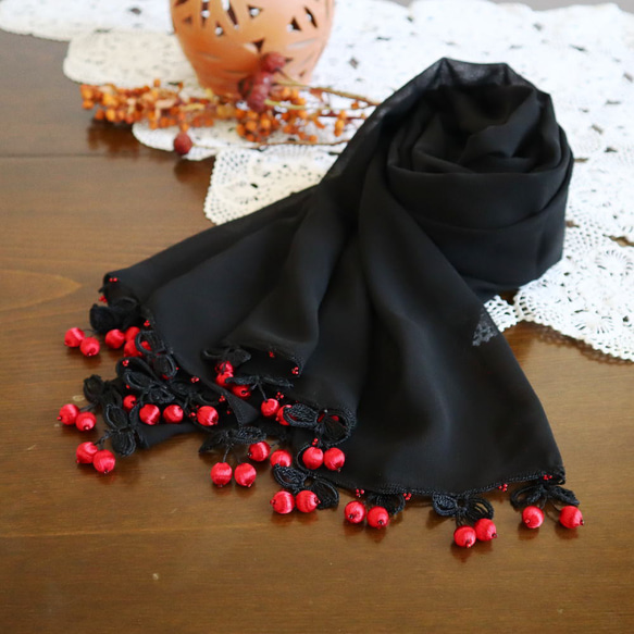 [Made to order] OYA chiffon shawl [CHERRY] Black 第2張的照片