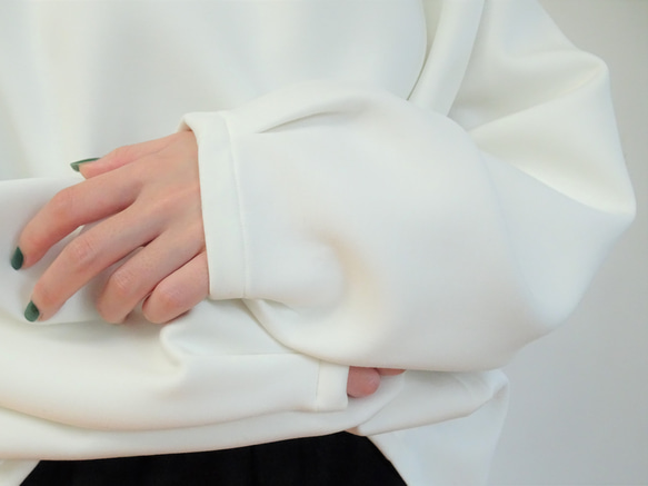 Double Air Mock Neck Pullover &lt;Off White&gt; 第2張的照片