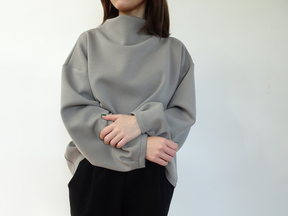 雙層透氣高領套頭衫（卡其米色） 第3張的照片