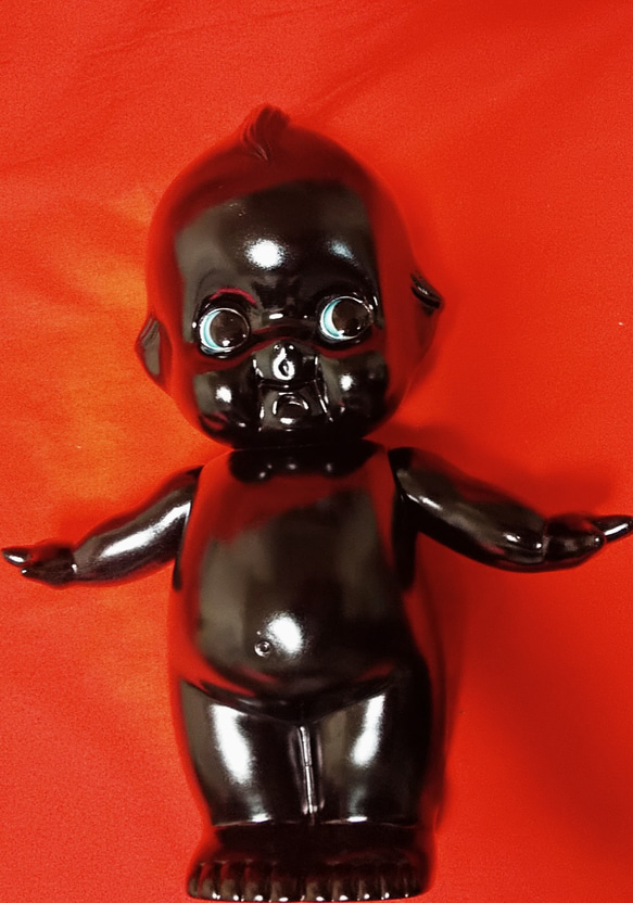 大きい黒いキューピー人形  ドールハロウィン ホラー 個性的 バイイー 1枚目の画像