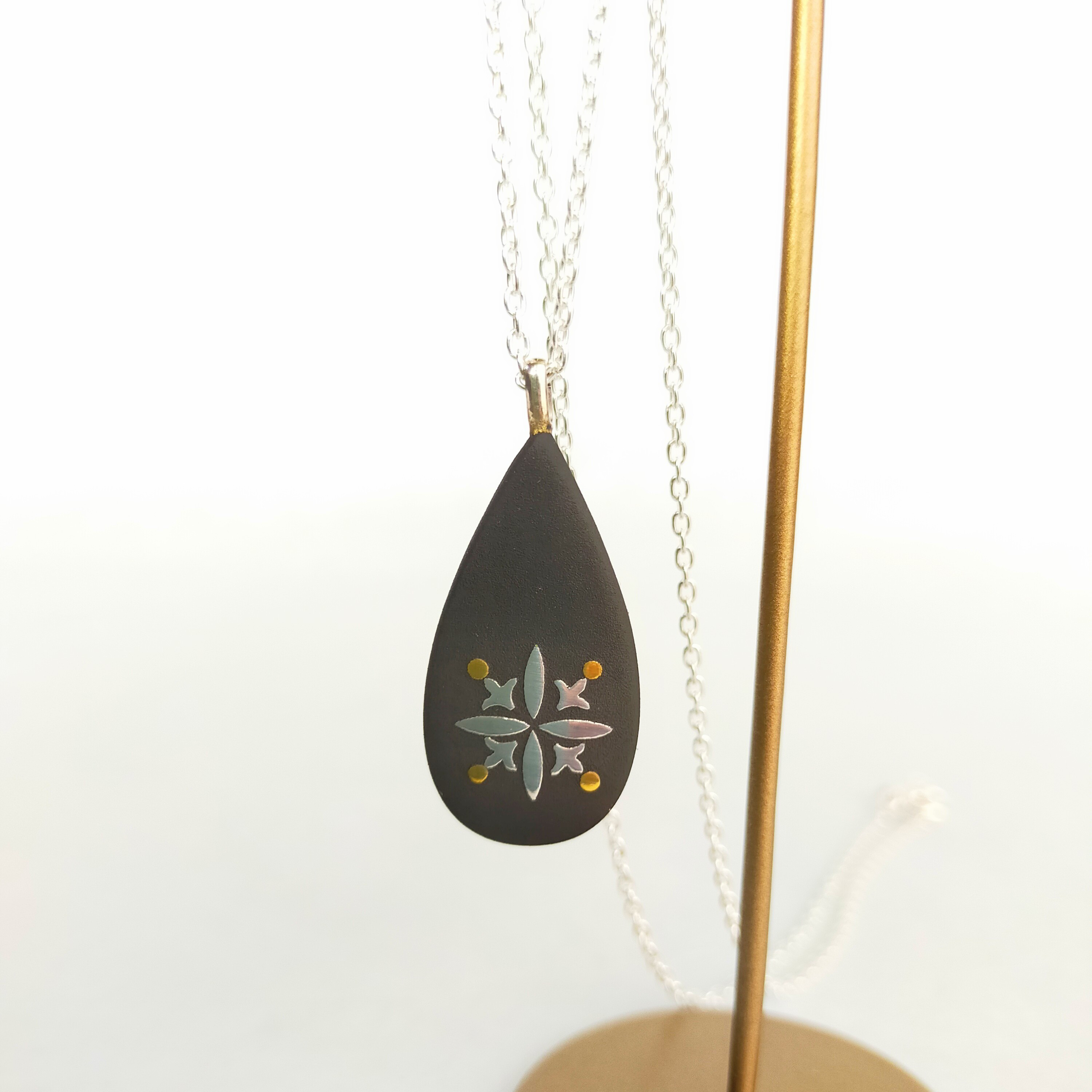 ペンダント　肥後象がん　Silver925　sv1000　K24