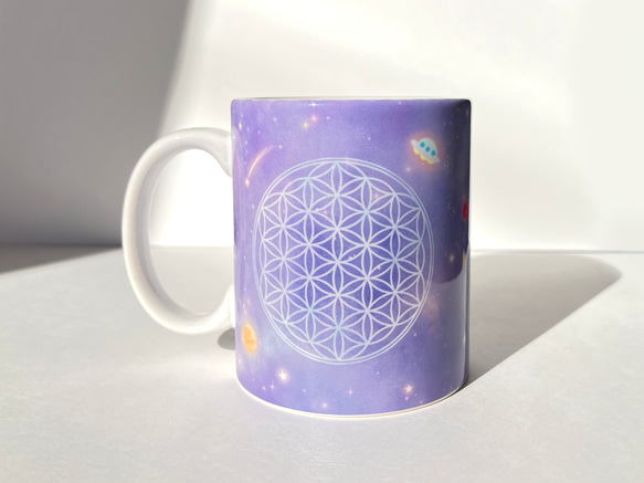 フラワーオブライフのマグカップ(紫） マグカップ shio 通販