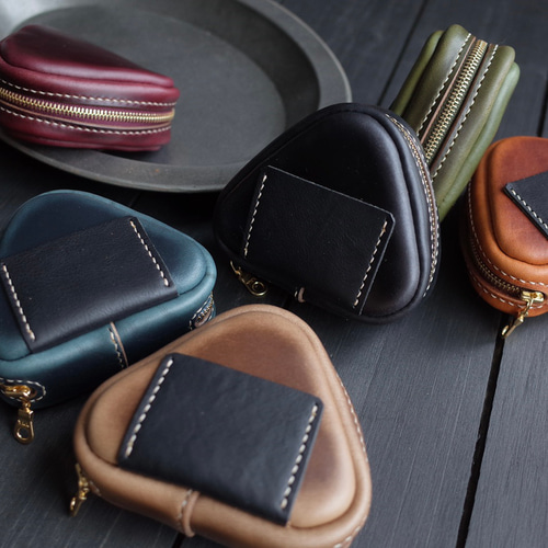 カワカワ　おにぎりポーチ　おにぎり　ポーチ　革　バッグチャーム カワカワ おにぎりポーチ おにぎり ポーチ 革 バッグチャーム おにぎり